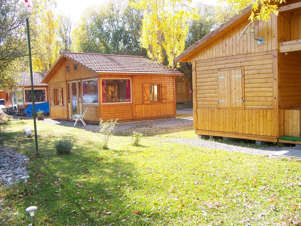 Camping La Motte Flottante La Freissinouse Exterior photo